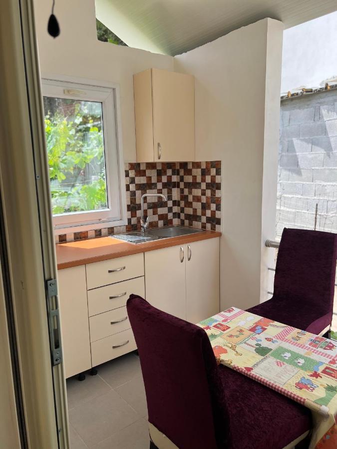 Rooms For Rent Habipi วญอเรอ ภายนอก รูปภาพ