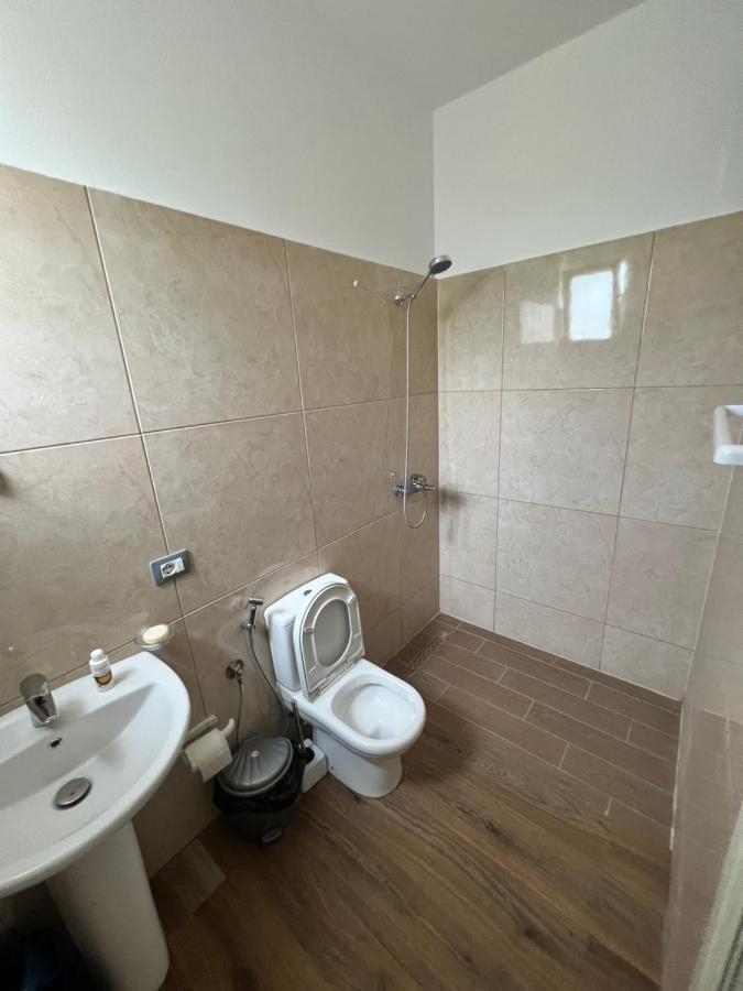Rooms For Rent Habipi วญอเรอ ภายนอก รูปภาพ